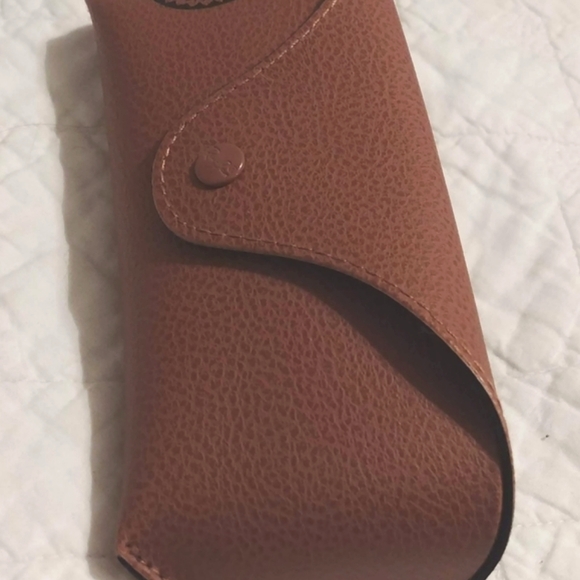 Ray Ban Case, snap closure brown leather sunglasses Holder, NWOT - Picture 2 of 8
